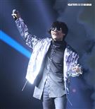 盧廣仲「大人中」11周年小巨蛋演唱會。（記者邱榮吉/攝影）