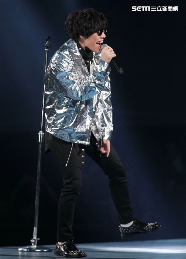 盧廣仲「大人中」11周年小巨蛋演唱會。（記者邱榮吉/攝影）