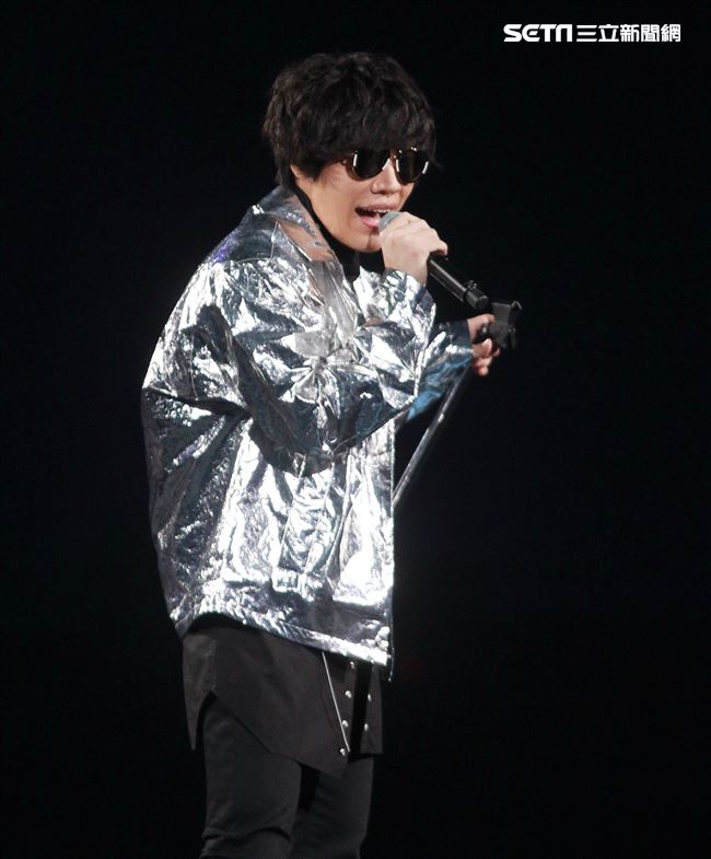 盧廣仲「大人中」11周年小巨蛋演唱會。（記者邱榮吉/攝影）