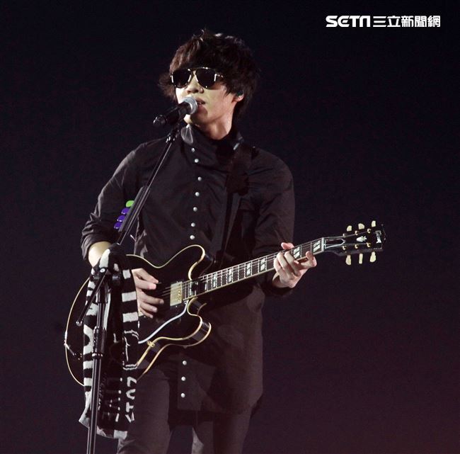 盧廣仲「大人中」11周年小巨蛋演唱會。（記者邱榮吉/攝影）