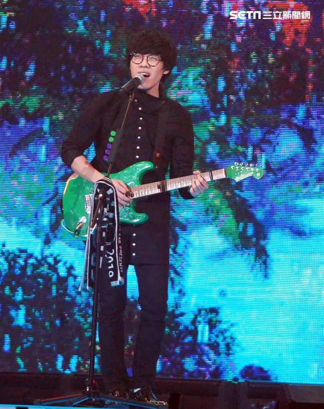 盧廣仲「大人中」11周年小巨蛋演唱會。（記者邱榮吉/攝影）