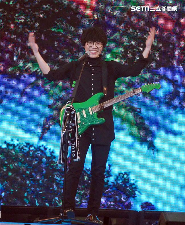 盧廣仲「大人中」11周年小巨蛋演唱會。（記者邱榮吉/攝影）