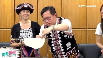 直播推廣龍岡米干　鄭文燦展現刀工