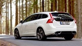 -車子-（圖／攝影者Pål-Kristian Hamre, flickr CC License）https://www.flickr.com/photos/pkhamre/8738028599/