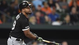 ▲白襪阿布瑞尤（Jose Abreu）敲出3分砲卻因為跑壘超過前位跑者變一壘安打。（圖／美聯社／達志影像）
