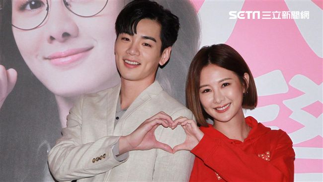 教授神助攻！禾浩辰單膝下跪求婚帥炸