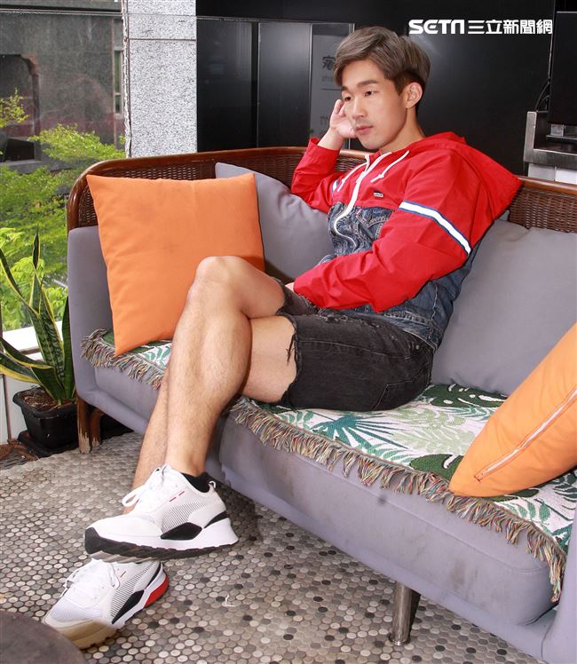 梅賢治專訪。（記者邱榮吉/攝影）