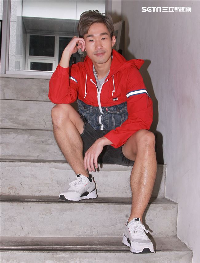 梅賢治專訪。（記者邱榮吉/攝影）