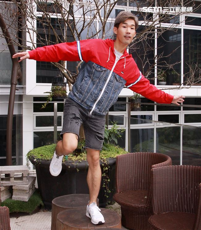 梅賢治專訪。（記者邱榮吉/攝影）