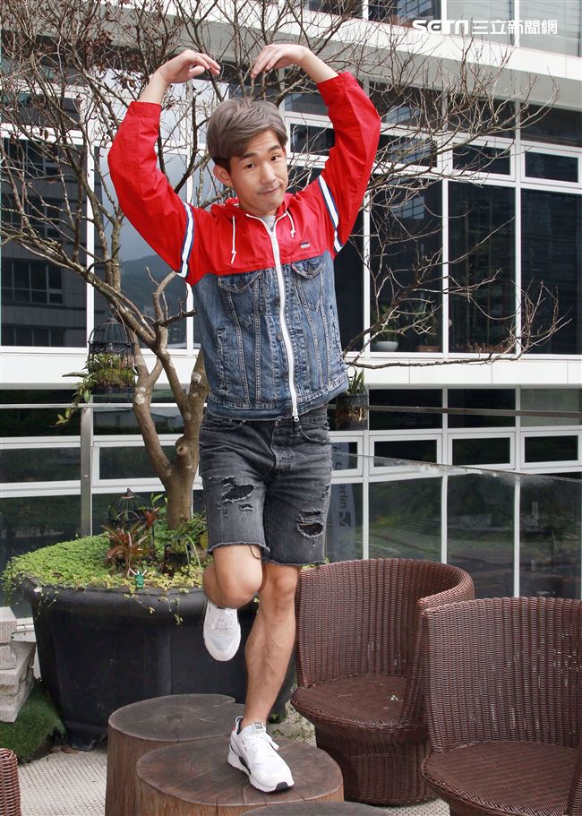 梅賢治專訪。（記者邱榮吉/攝影）