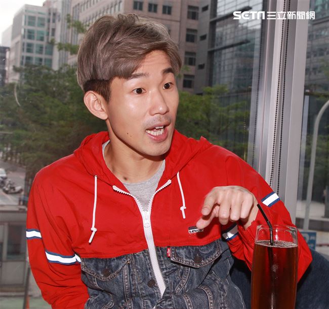 梅賢治專訪。（記者邱榮吉/攝影）