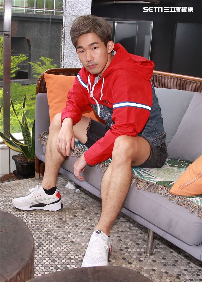 梅賢治專訪。（記者邱榮吉/攝影）