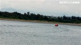 新竹新豐紅毛港3國中生溺水！　1命危2獲救（圖／翻攝畫面）