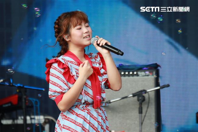 2019台潮盛典演唱歌手吳美琳演出。（記者林士傑/攝影）