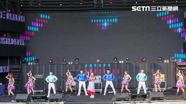 2019台潮盛典演唱歌手吳美琳演出。（記者林士傑/攝影）