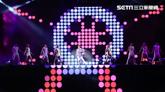 2019台潮盛典演唱歌手陳孟賢演出。（記者林士傑/攝影）