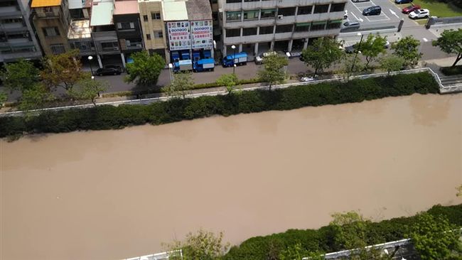 愛河分流成黃河　網戰翻！市府回應了