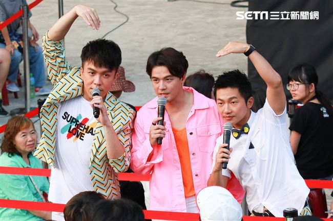 2019台潮盛典新浪潮黃文星演出。（記者林士傑/攝影）