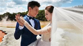 吳奇隆跟劉詩詩／微博