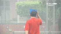 新／雨彈開炸！2縣市大雨特報恐下到明晚