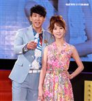 第30屆金曲獎頒獎典禮星光大道主持人（Dennis）丹尼斯 、 瑪麗 。（記者邱榮吉/攝影）