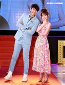 第30屆金曲獎頒獎典禮星光大道主持人（Dennis）丹尼斯 、 瑪麗 。（記者邱榮吉/攝影）