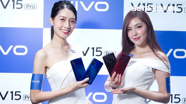 升降鏡頭自拍機　V15 Pro開賣