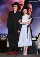 罪懸疑大片「亡命之途」導演半野喜弘、演員謝欣穎。（記者邱榮吉/攝影）