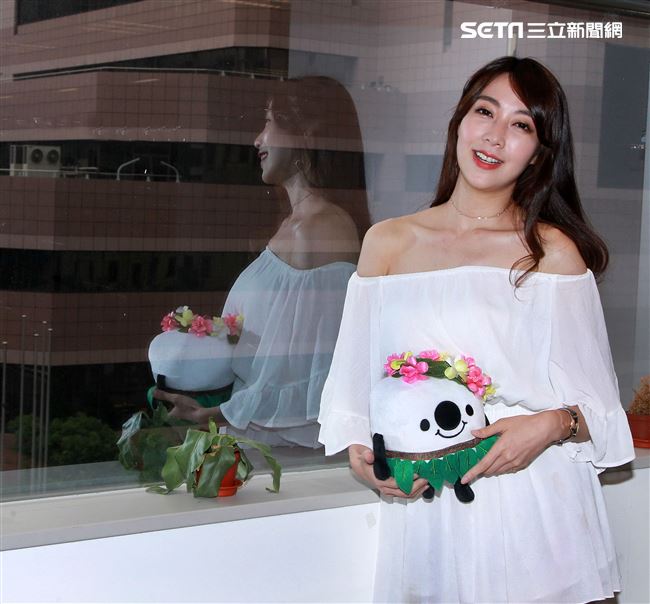 17 Media直播主鳥神專訪。（記者邱榮吉/攝影）