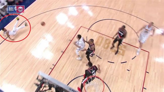 NBA／跑出黃金機會　畢斯利糗跌倒