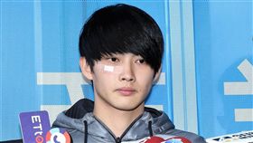 張庭瑚對於自己做出錯誤示範，還影響新戲宣傳感到抱歉，現場紅了眼眶。（圖／記者林士傑攝影）