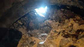 蘇花改仁水隧道　排氣排煙隧道貫通（1）蘇花改八座隧道工程中最後一座的「仁水隧道」的排氣／排煙隧道，28日開挖破鏡出洞。蘇花改工程處表示，如果主隧道的貫通是打開通車的大門，排氣／排煙隧道的破鏡出洞就是打開通車目標的關鍵窗戶。（公路總局提供）中央社記者李先鳳傳真　108年4月30日