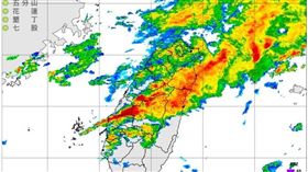 現在雨下到哪？鄭明典用一張圖告訴你（圖／翻攝自鄭明典臉書）