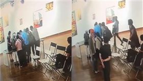 「會議蟑螂」搜刮學生展覽茶點。（圖／翻攝自爆料公社）