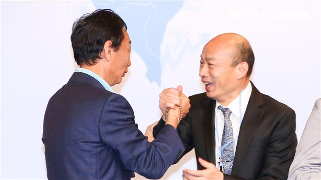 郭台銘、韓國瑜交鋒論戰！網友這樣看