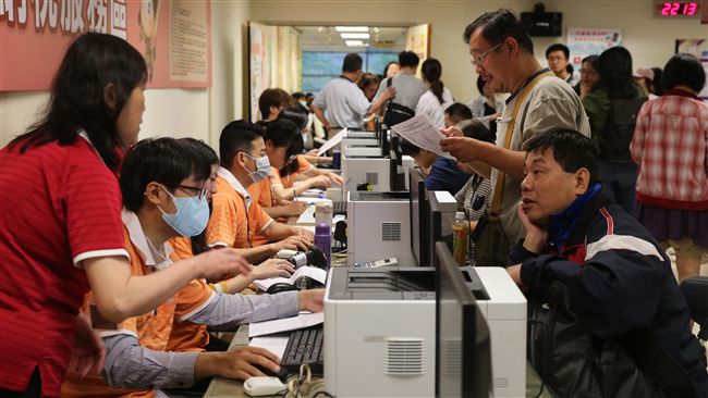 直擊綜所稅申報　民眾嗨：降稅超有感