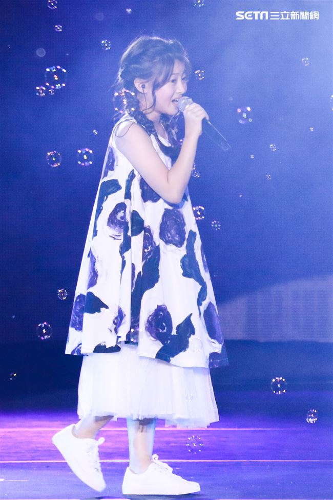 2019台潮盛典K歌之夜Gail Sophicha演出。（記者林士傑/攝影）
