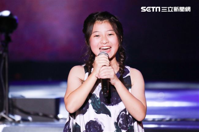 2019台潮盛典K歌之夜Gail Sophicha演出。（記者林士傑/攝影）