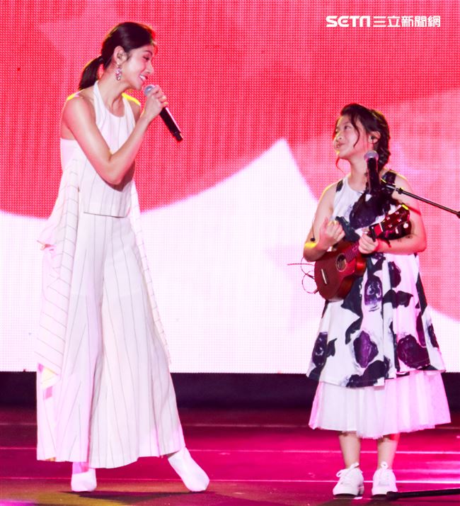 2019台潮盛典K歌之夜Gail Sophicha演出。（記者林士傑/攝影）