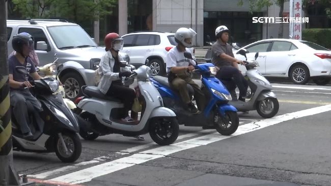 沒闖紅燈　騎車「1行為」遭罰900