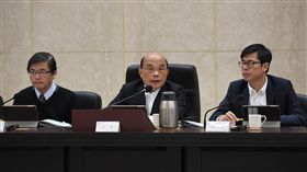 行政院長蘇貞昌主持治安會報。（圖／行政院提供）