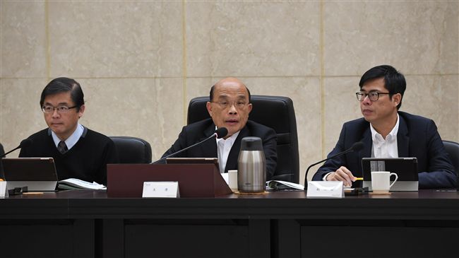 軍警消醫療福利上路　蘇揆：用心照顧