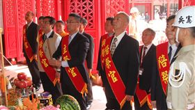 紀念鄭成功 徐國勇：具多重意義紀念鄭成功來台358週年的2019年鄭成功中樞祭典29日上午在延平郡王祠舉行，由內政部長徐國勇（前排中）擔任主祭官。中央社記者楊思瑞攝 108年4月29日