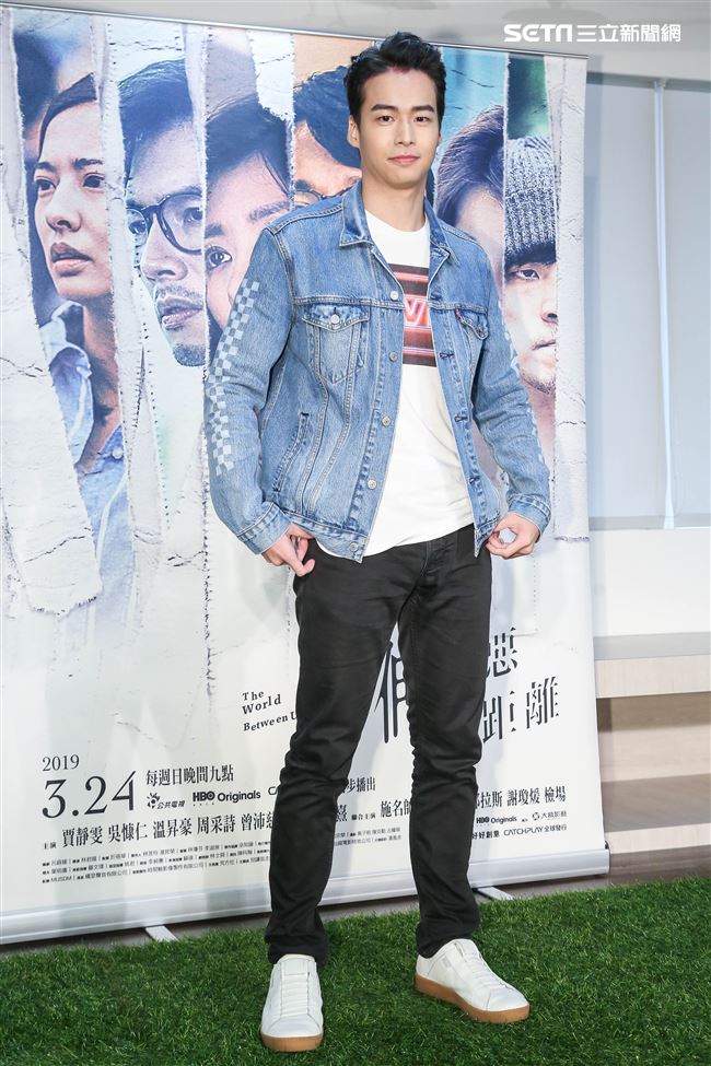 《我們與惡的距離》於劇中飾演腹黑型男林敬倫。（記者林士傑/攝影）