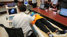 超音波是一種非侵入性、能快速且早期診斷的醫療儀器。（圖／長庚醫院提供）