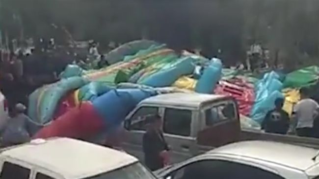 充氣城堡被吹翻！童遭飛拋重摔釀2死