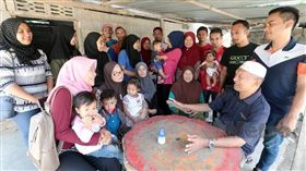 平民後宮王！7旬阿公狂娶19位嫩妻　坐擁46子200孫（圖／翻攝自《大都會日報》）