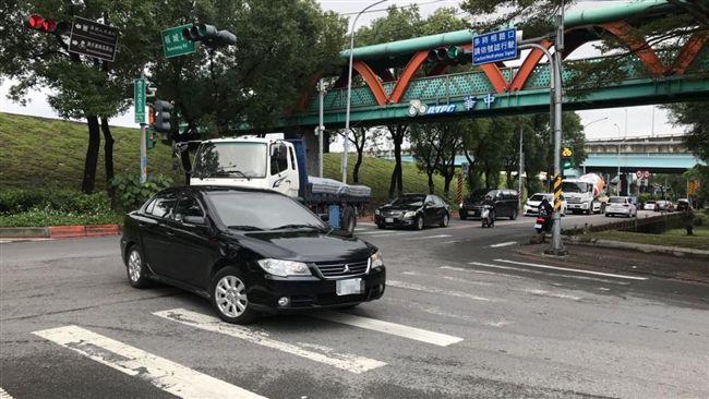 路過愛注意！板橋這條危險路段將拓寬