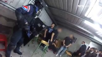 贏錢就誣詐賭！恐嚇關狗籠逼交提款卡