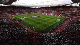 ▲兵工廠酋長球場發放的塑膠袋。（圖／取自推特）